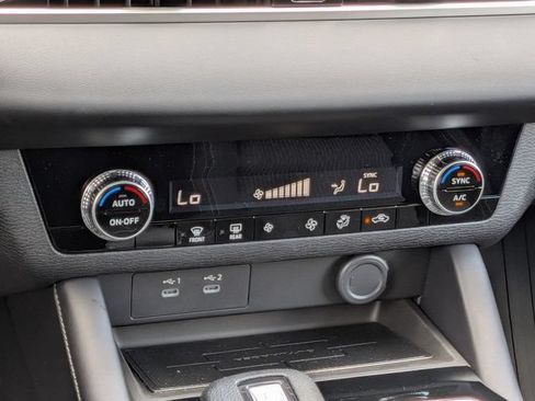 New 2026 Mitsubishi Outlander ES FWD image 19