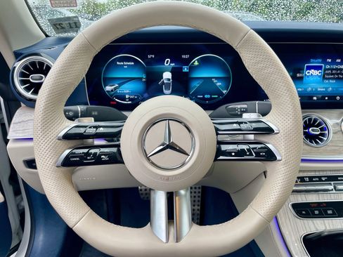 Used 2023 Mercedes-Benz E 450 4MATIC Cabriolet image 20