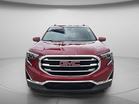 Used 2020 GMC Terrain SLT w/ Preferred Package FWD image 4