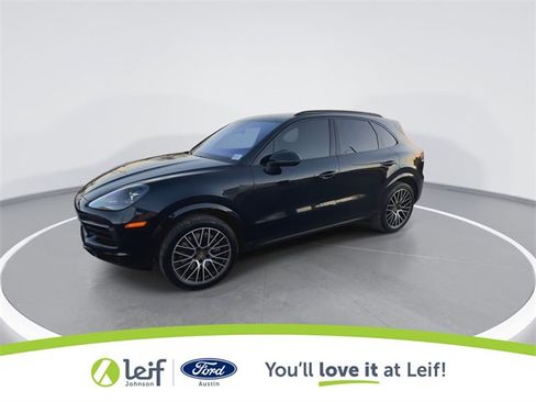 Used 2023 Porsche Cayenne image 5
