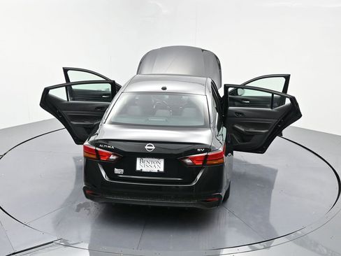 Used 2024 Nissan Altima 2.5 SV image 24