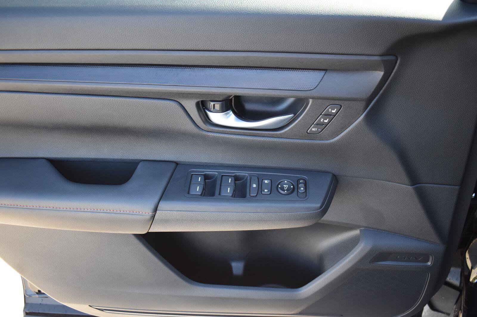 Used 2025 Honda CR-V Sport-L image 23
