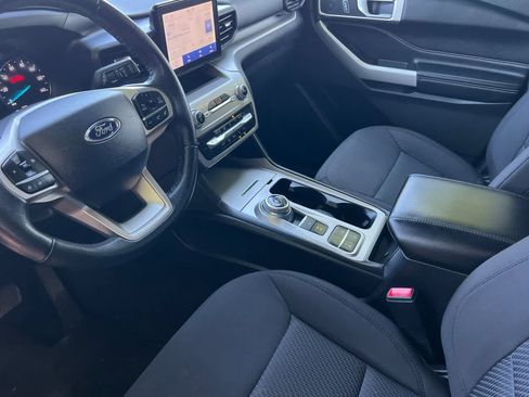 Used 2022 Ford Explorer XLT RWD image 12