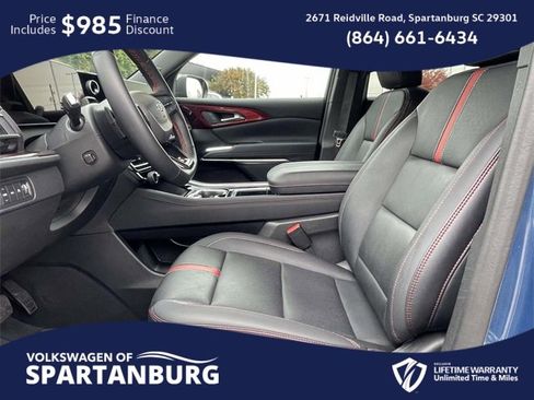 Used 2024 Chevrolet Traverse RS image 20