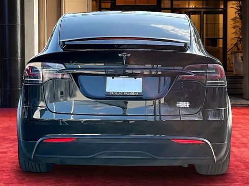 Used 2022 Tesla Model X Plaid image 5