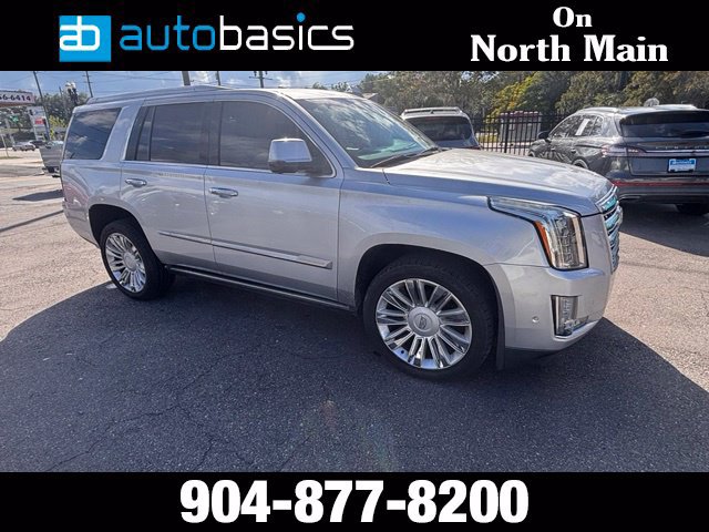 Used 2018 Cadillac Escalade Platinum RWD image 10