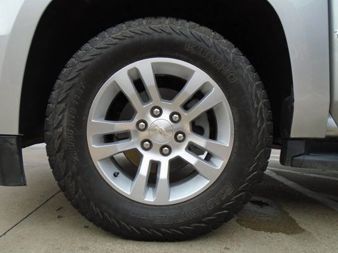 Used 2018 Chevrolet Tahoe LT image 29