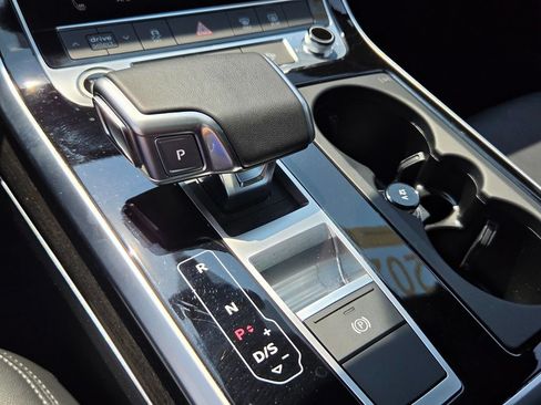 Certified 2026 Audi Q7 3.0T Premium w/ Convenience Plus Package AWD/4WD image 23