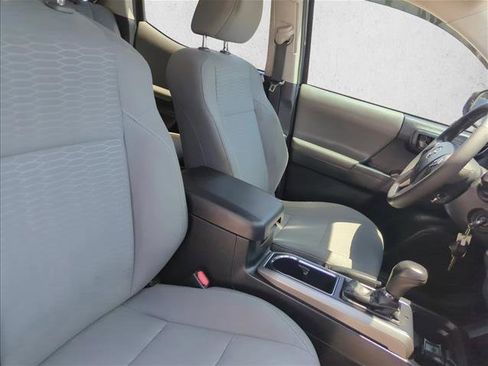 Used 2019 Toyota Tacoma SR5 RWD image 24