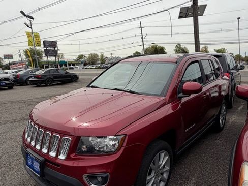 Used 2016 Jeep Compass High Altitude AWD/4WD image 5