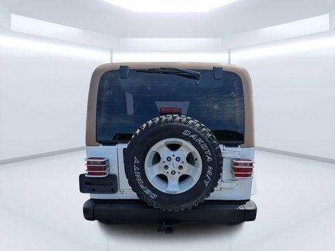 Used 2000 Jeep Wrangler Sahara AWD/4WD image 4