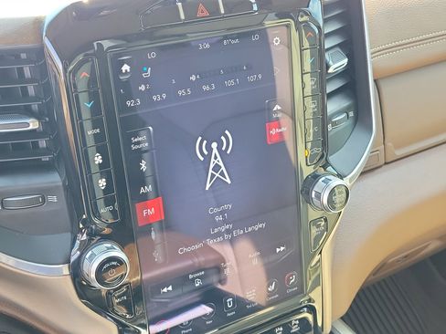 Used 2021 RAM 1500 Laramie image 26