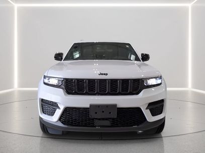 Used 2023 Jeep Grand Cherokee Altitude