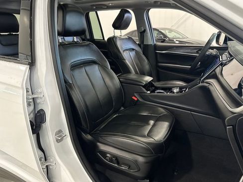 Used 2022 Jeep Grand Cherokee Limited 4xe image 37