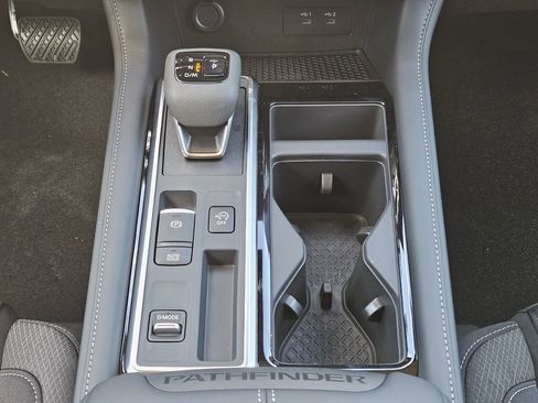 New 2026 Nissan Pathfinder SV image 24