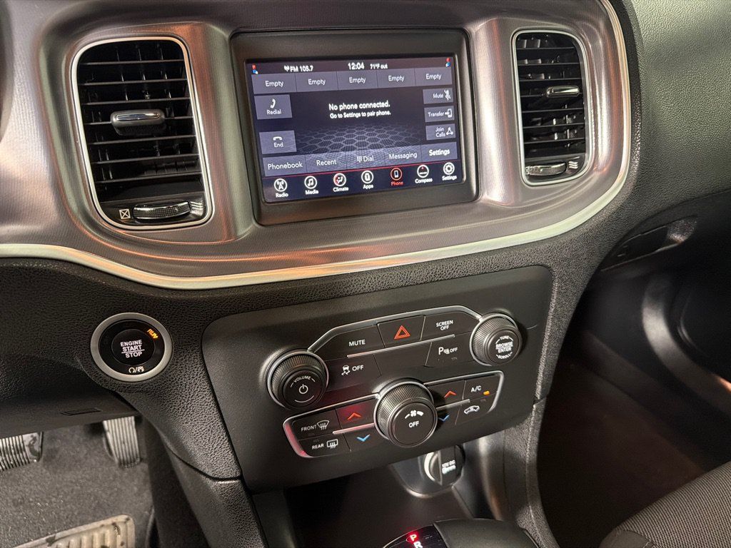 Used 2019 Dodge Charger SXT RWD image 15