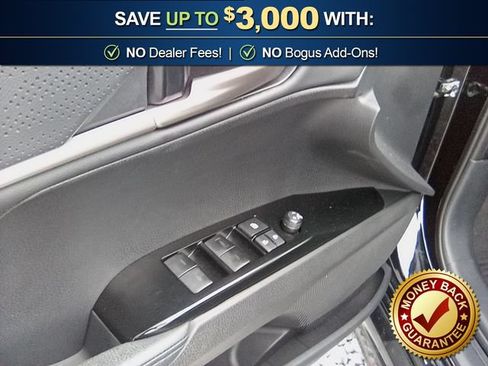 Used 2025 Toyota Camry XSE FWD image 16