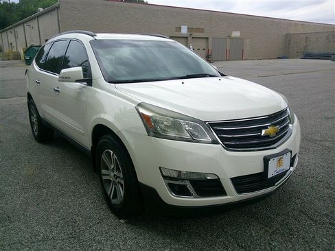 Used 2015 Chevrolet Traverse LT FWD image 7