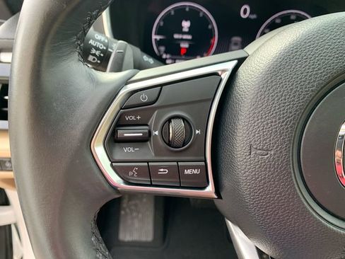 Used 2025 Acura MDX SH-AWD image 24