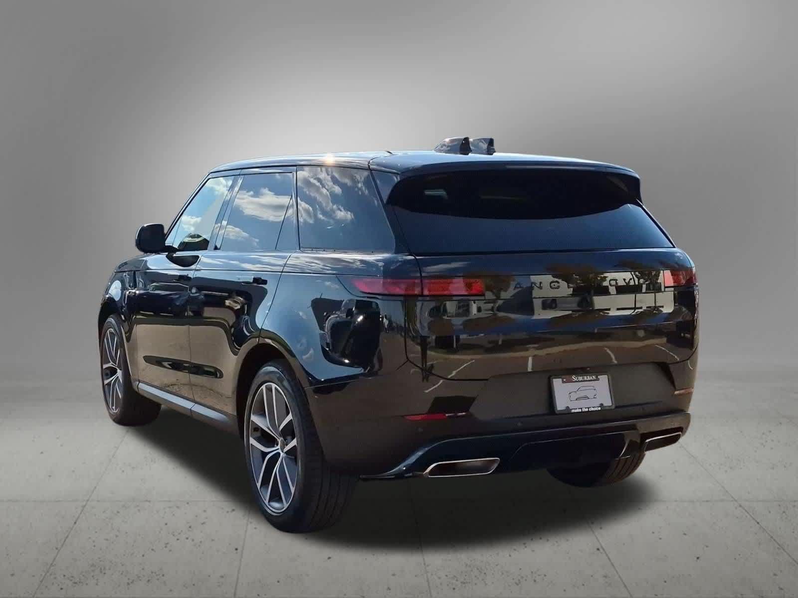 New 2027 Land Rover Range Rover Sport SE AWD/4WD image 4