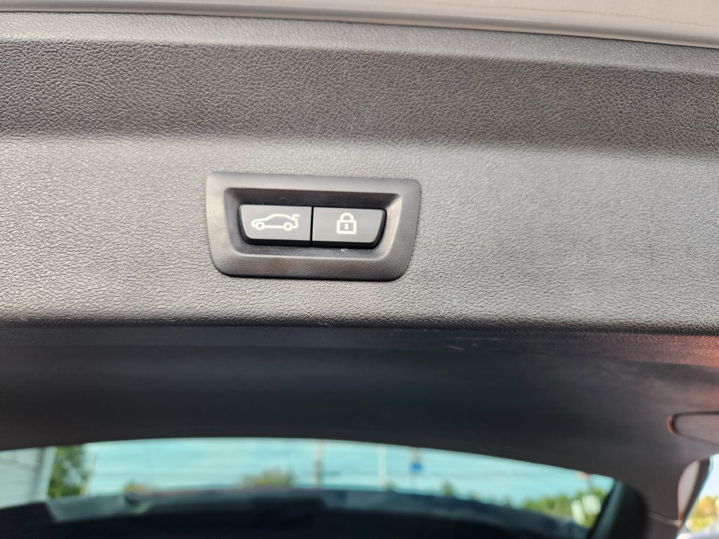 Used 2018 BMW X3 xDrive30i AWD/4WD image 15