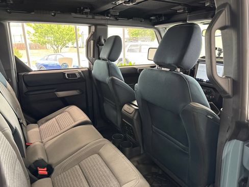 Used 2023 Ford Bronco Outer Banks AWD/4WD image 42