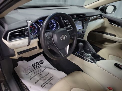 Used 2018 Toyota Camry LE w/ Protection Package (Q2) FWD image 13