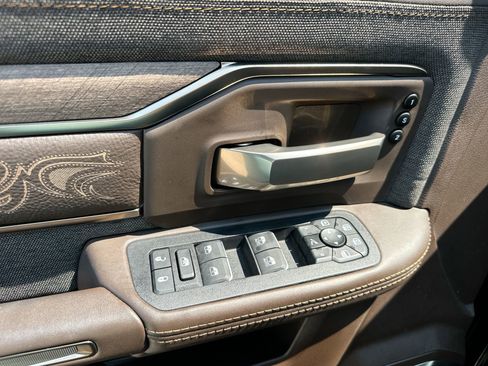 Used 2025 RAM 2500 Limited image 13