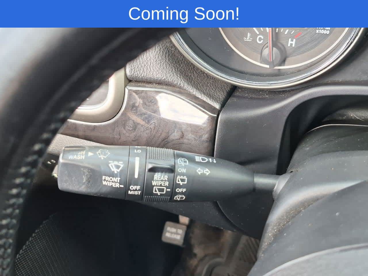 Used 2011 Jeep Grand Cherokee Laredo w/ Security & Convenience Group AWD/4WD image 26