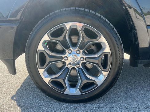 Used 2020 RAM 1500 Limited AWD/4WD image 9