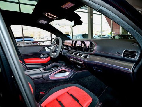 Used 2022 Mercedes-Benz GLE 53 AMG 4MATIC Coupe image 28