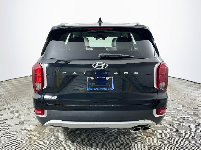 Used 2022 Hyundai Palisade SEL w/ Premium Package FWD image 4