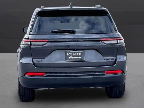 Used 2024 Jeep Grand Cherokee Limited w/ Black Appearance Package AWD/4WD image 4