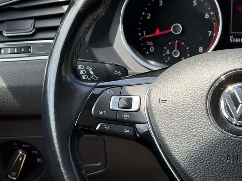 Used 2019 Volkswagen Tiguan SE AWD/4WD image 22