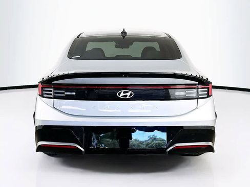 Used 2025 Hyundai Sonata SEL FWD image 5