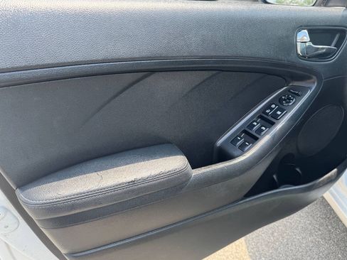 Used 2014 Kia Forte EX FWD image 11