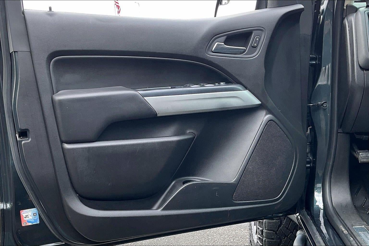 Used 2018 Chevrolet Colorado ZR2 AWD/4WD image 25