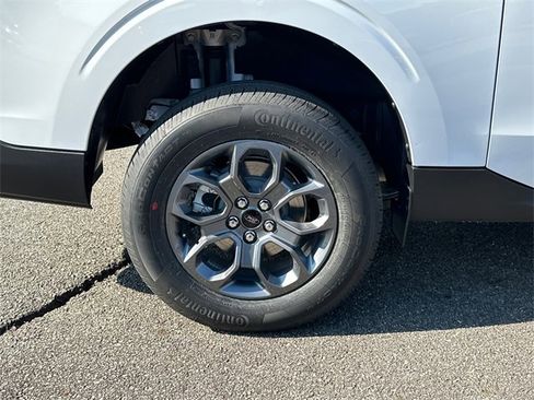 New 2026 Ford Maverick XLT image 17