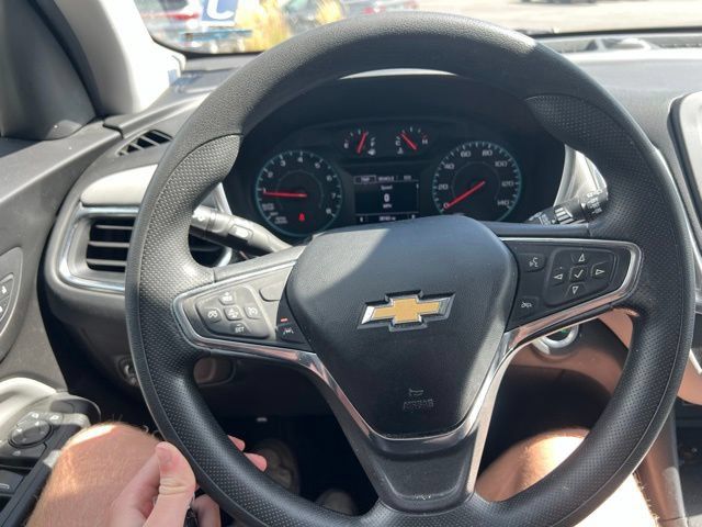Used 2021 Chevrolet Equinox LS w/ LS Convenience Package FWD image 8