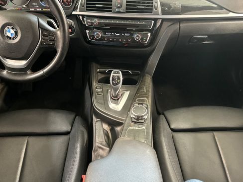 Used 2017 BMW 330i Sedan RWD image 4