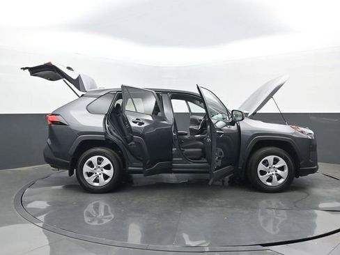Used 2025 Toyota RAV4 LE FWD image 31