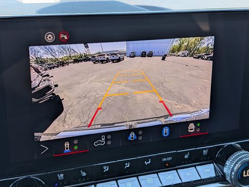New 2026 GMC Canyon AT4 w/ Technology Plus Package AWD/4WD image 13