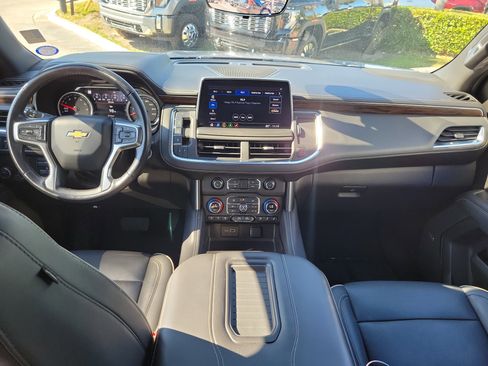 Used 2021 Chevrolet Tahoe Premier w/ Premium Package image 19