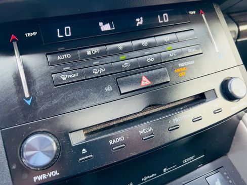 Used 2014 Lexus IS 350 AWD w/ Luxury Package w/Gray Wood image 29