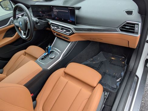 Used 2023 BMW i4 eDrive35 w/ Premium Package image 28