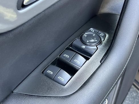 Used 2019 Chevrolet Blazer LT AWD/4WD image 27