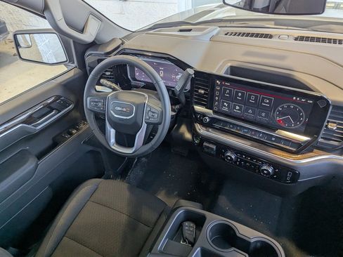 New 2026 GMC Sierra 1500 Elevation image 18