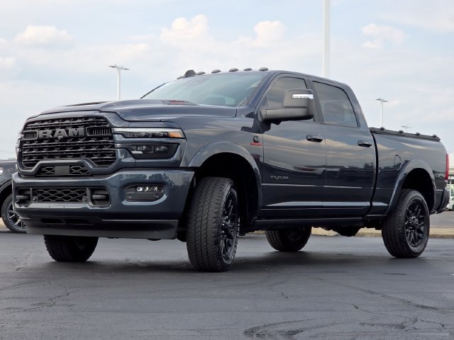 Used 2025 RAM 2500 Limited AWD/4WD image 15