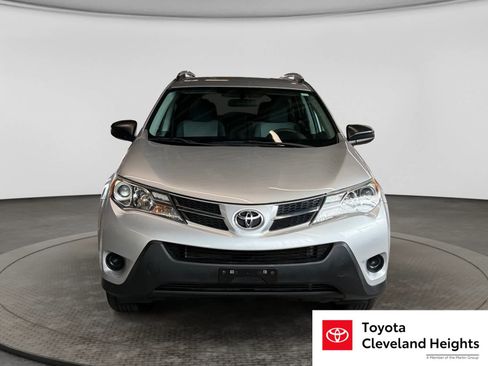 Used 2014 Toyota RAV4 LE FWD image 2