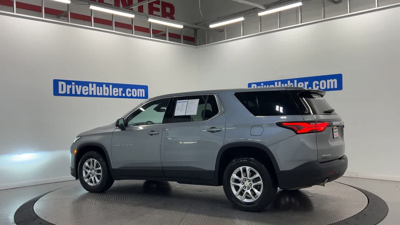 Used 2023 Chevrolet Traverse LS FWD image 8